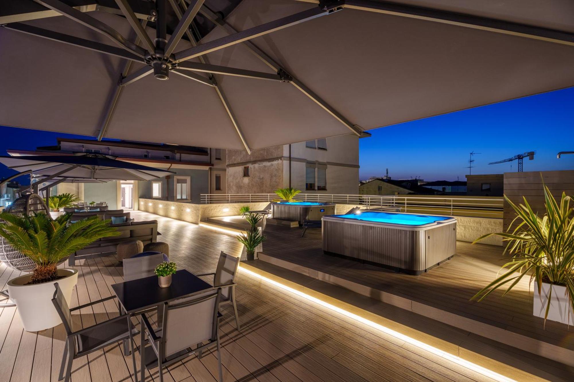 VI Suites Viareggio Eksteriør billede