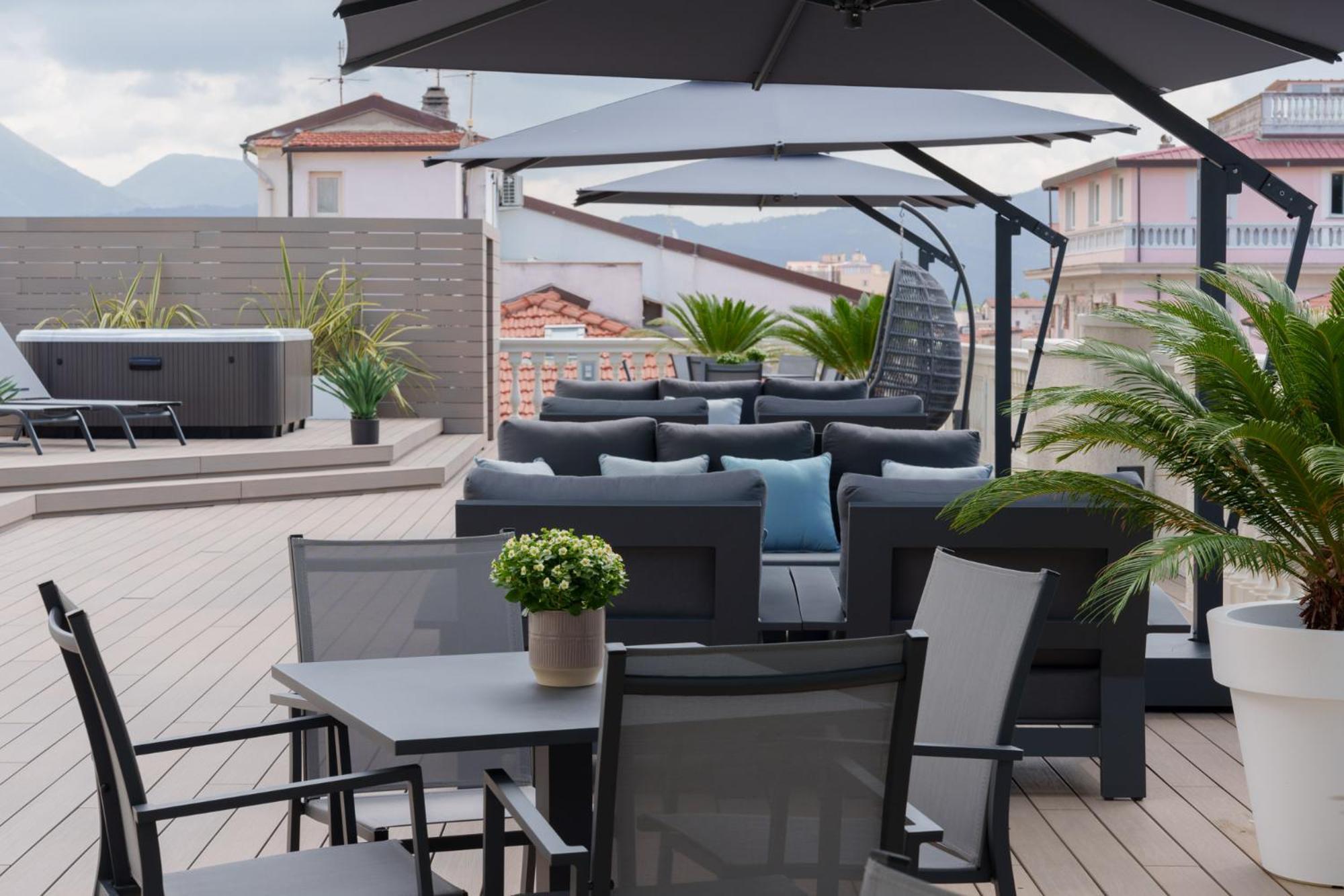 VI Suites Viareggio Eksteriør billede