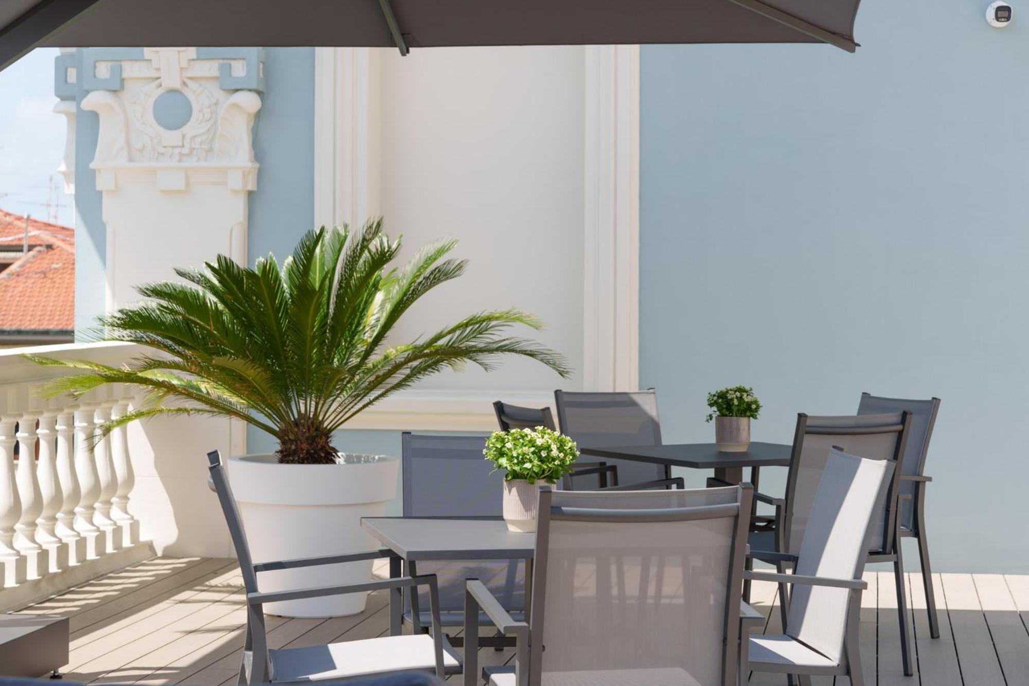 VI Suites Viareggio Eksteriør billede
